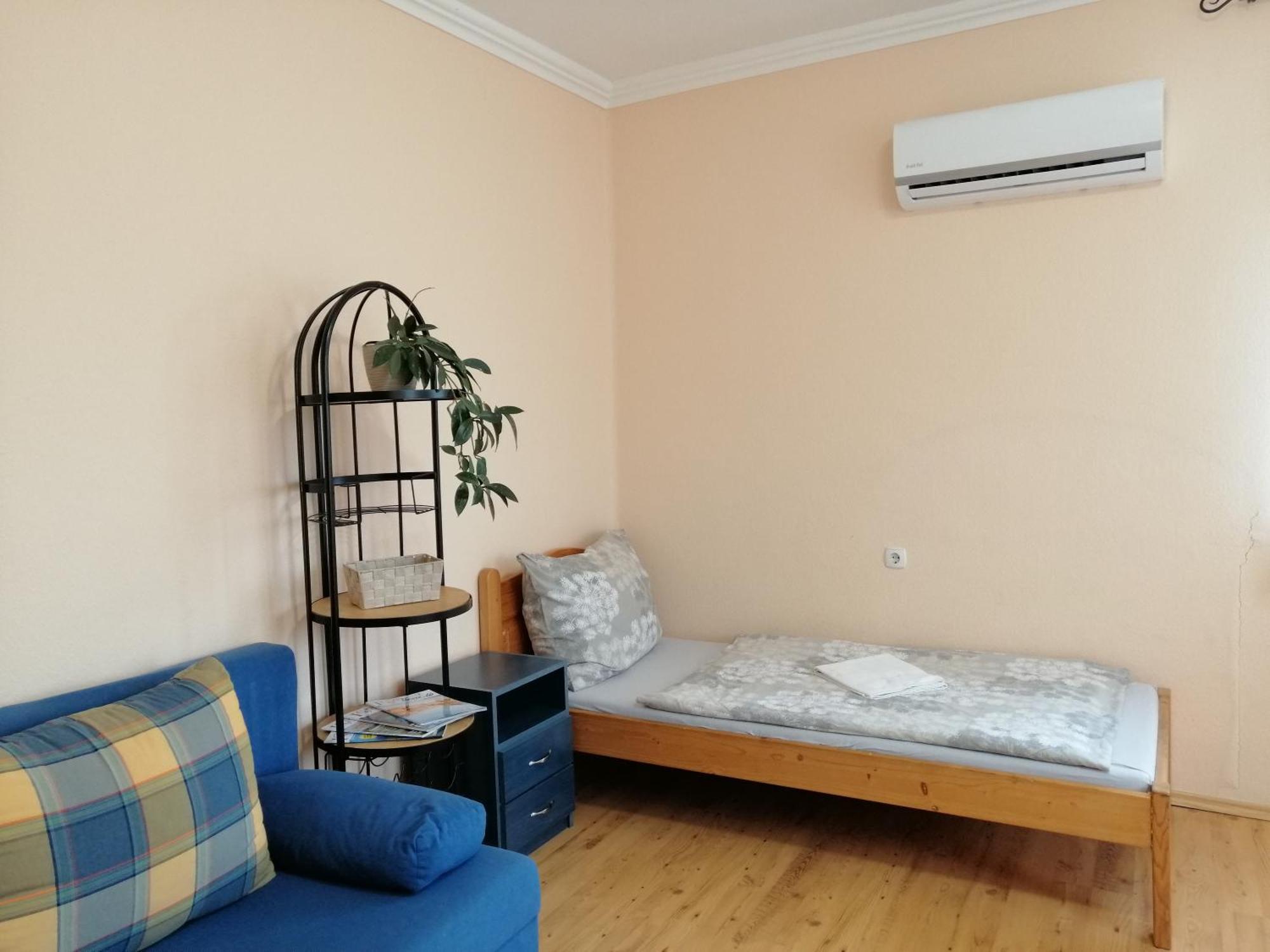 Oerveny Vendeghaz Hotel Tiszafured Room photo