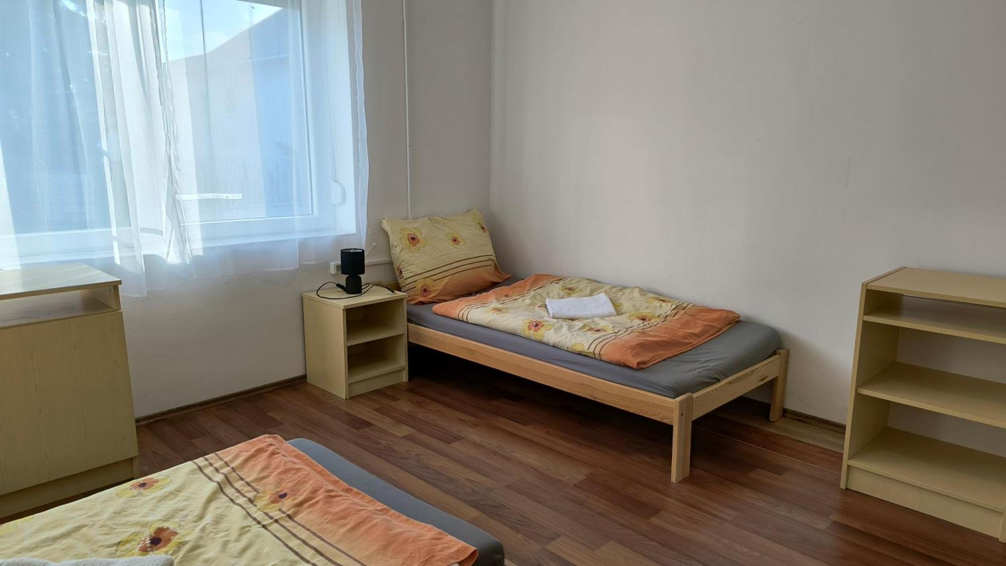 Oerveny Vendeghaz Hotel Tiszafured Room photo